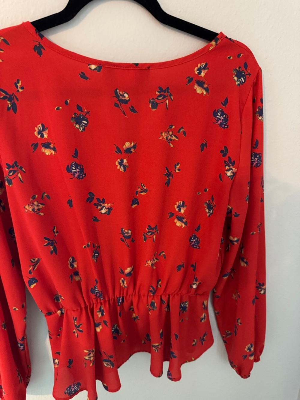 Wishful Red Floral V-Neck Tie Waist Top - Picture 4 of 4